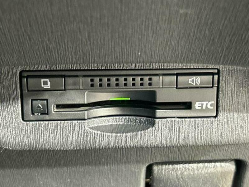 PRIUS-4