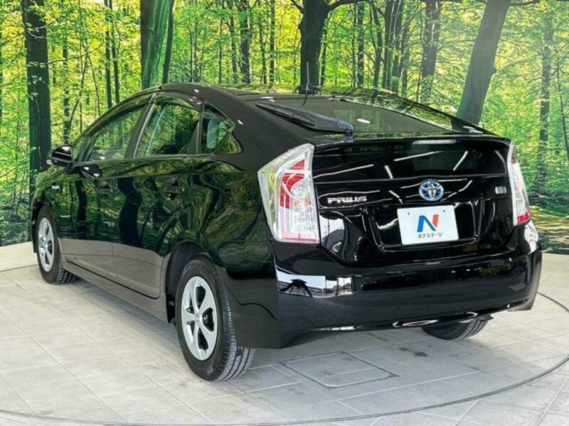 PRIUS-16