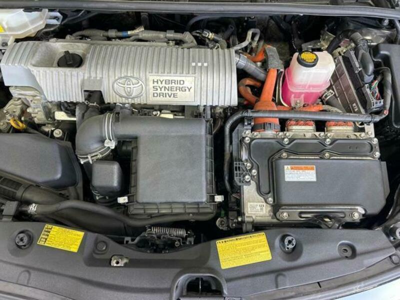 PRIUS-17