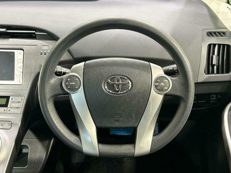 PRIUS-10