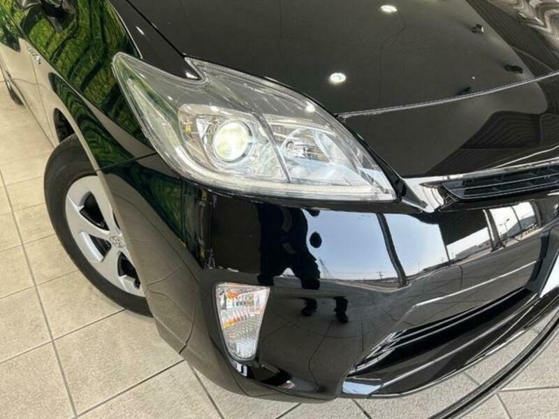 PRIUS-11