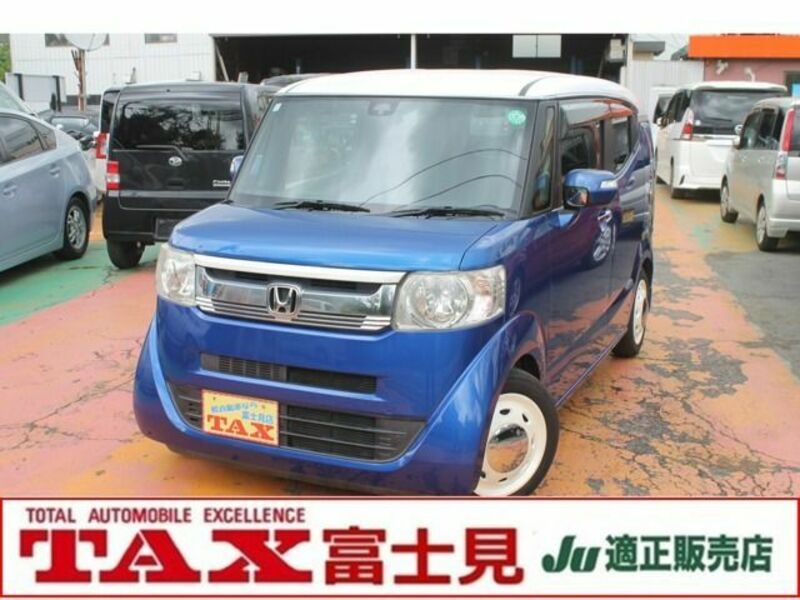 HONDA N BOX SLASH