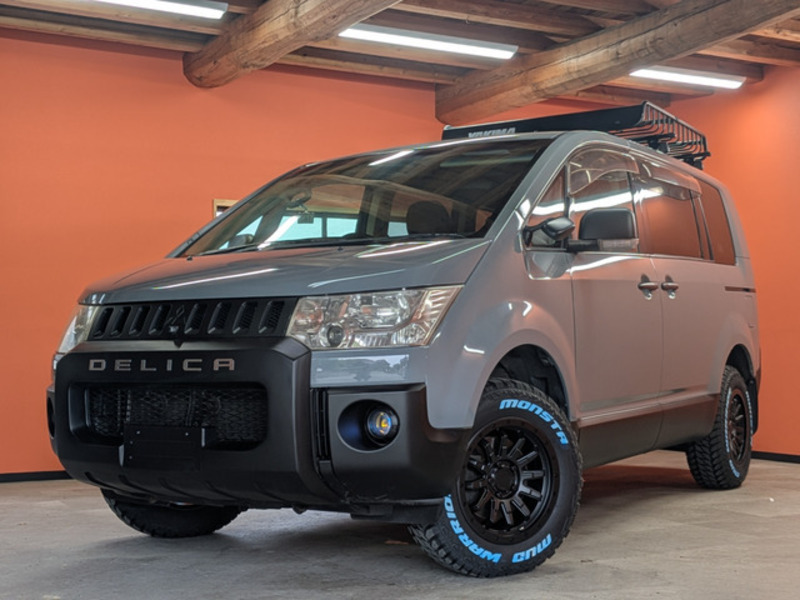 MITSUBISHI DELICA D5