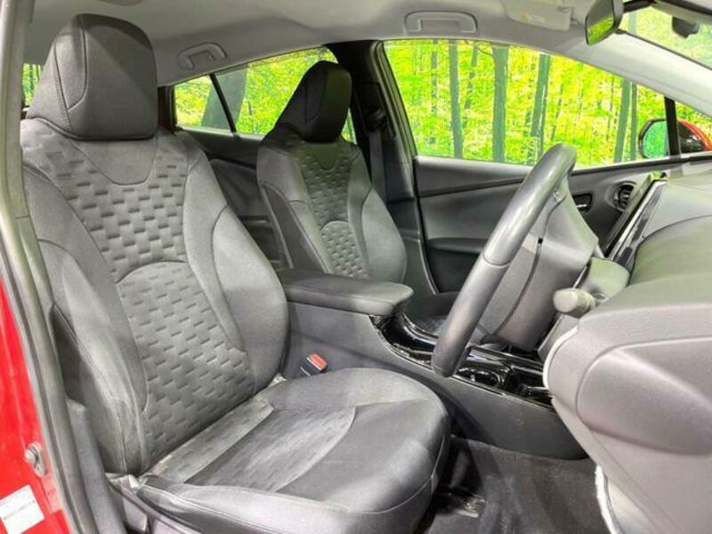 PRIUS PHV-7