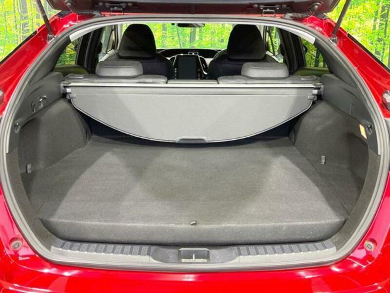 PRIUS PHV-9