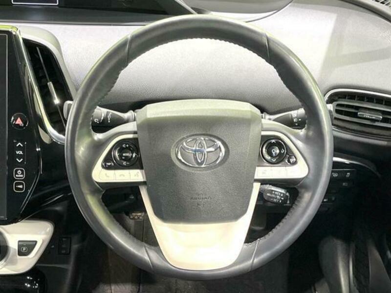 PRIUS PHV-10