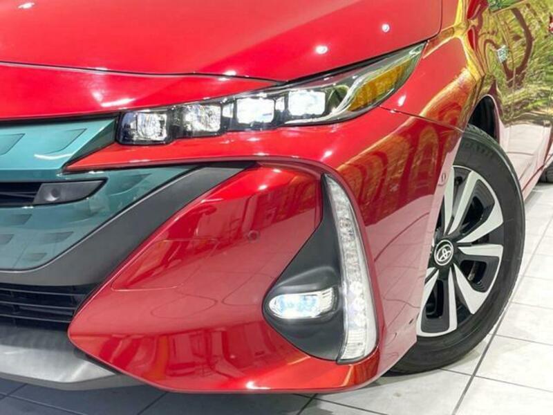 PRIUS PHV-11