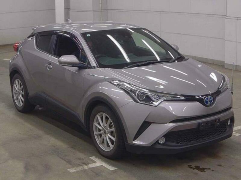 TOYOTA　C-HR