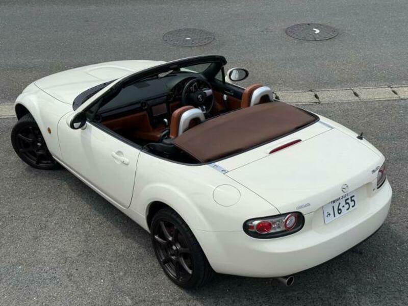 ROADSTER