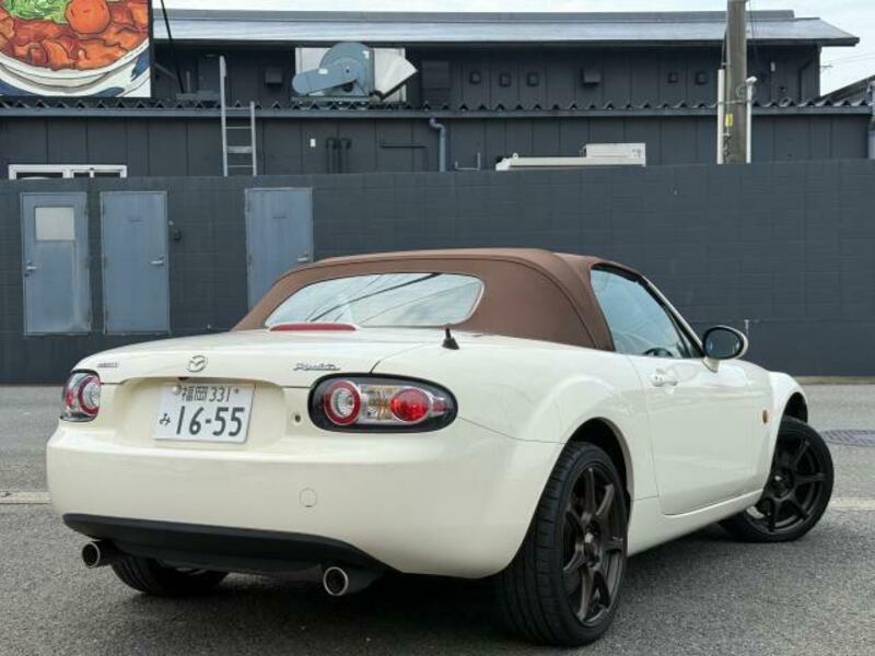 ROADSTER