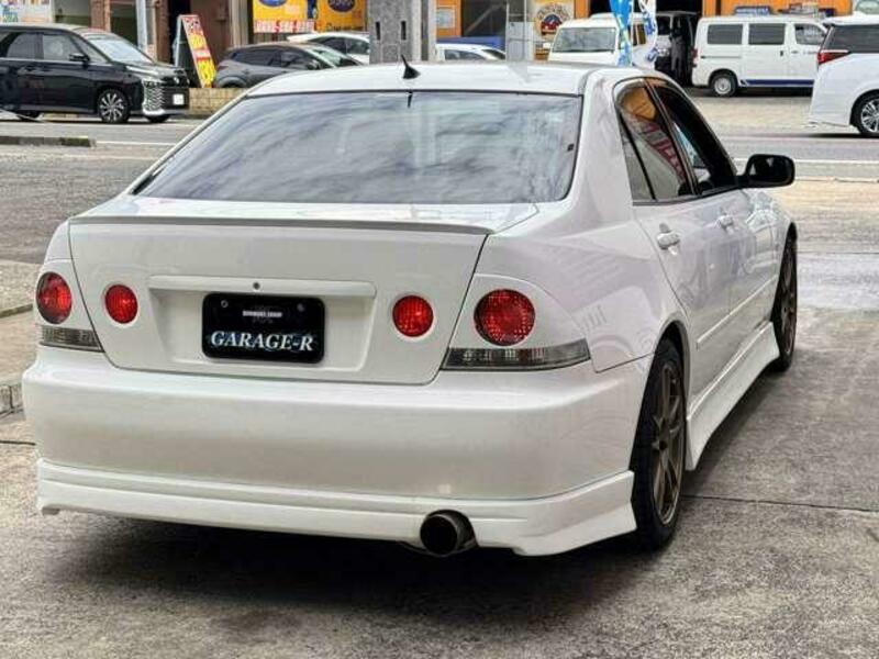 ALTEZZA-10
