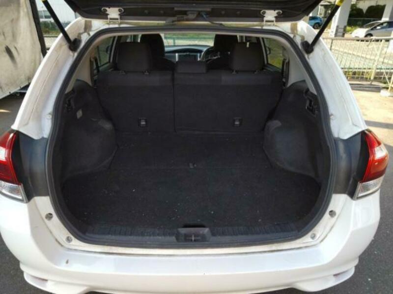 COROLLA FIELDER-5