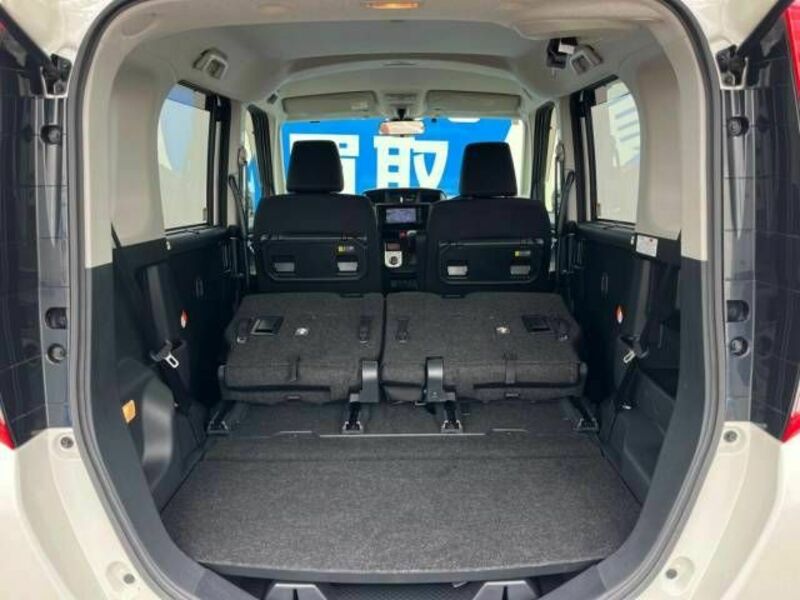ROOMY-11