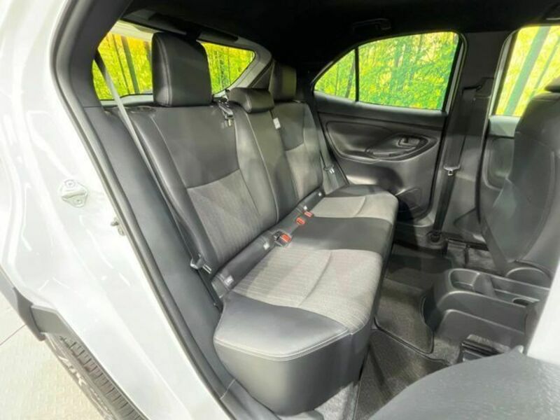 YARIS CROSS