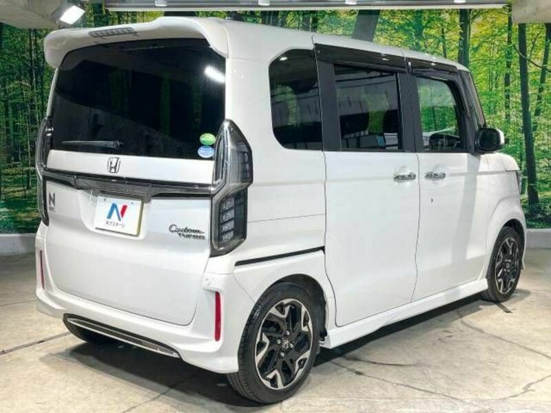 N BOX CUSTOM