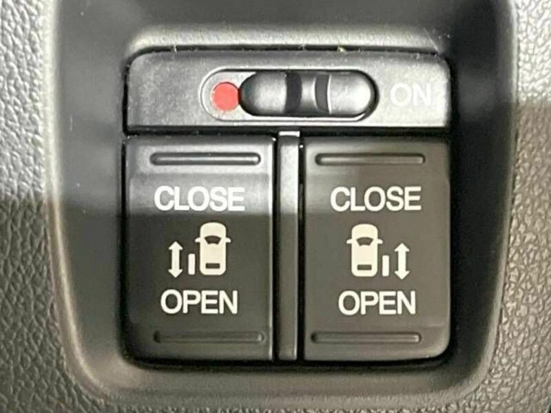 N BOX