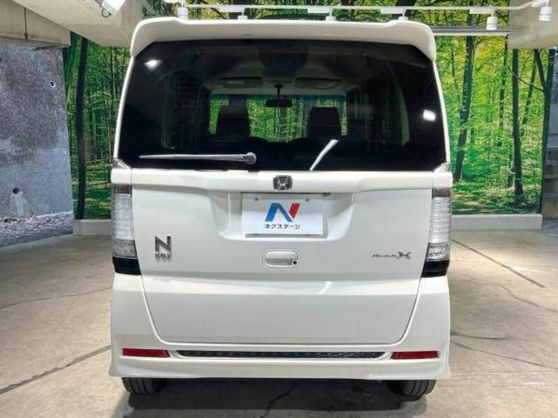 N BOX