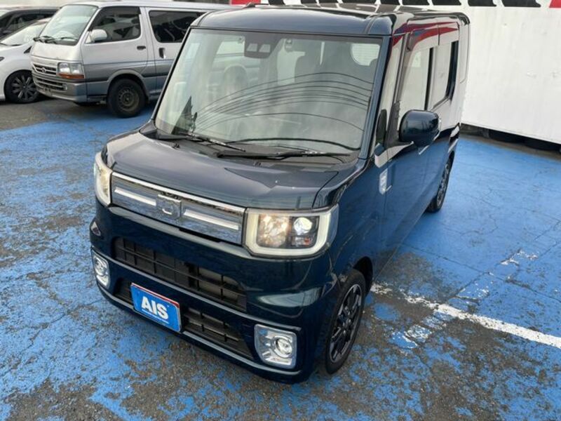 DAIHATSU WAKE