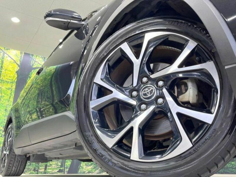 C-HR-12
