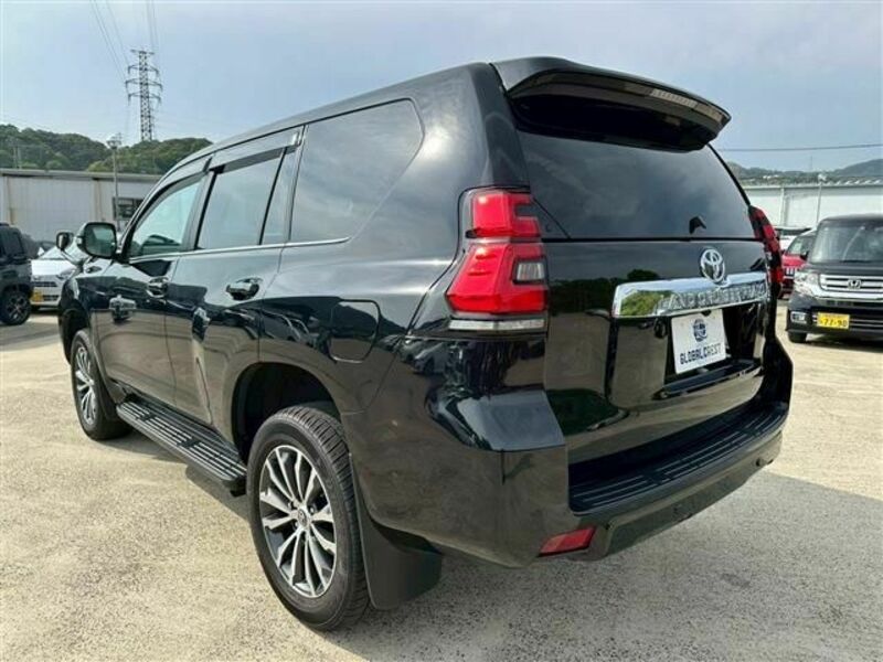 LAND CRUISER PRADO-4