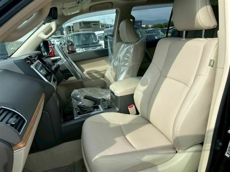 LAND CRUISER PRADO-13