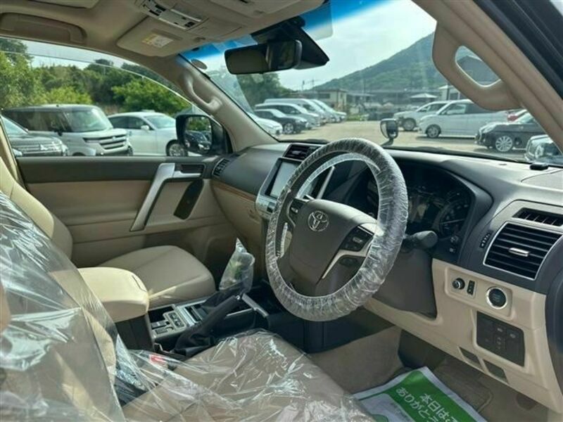LAND CRUISER PRADO-19