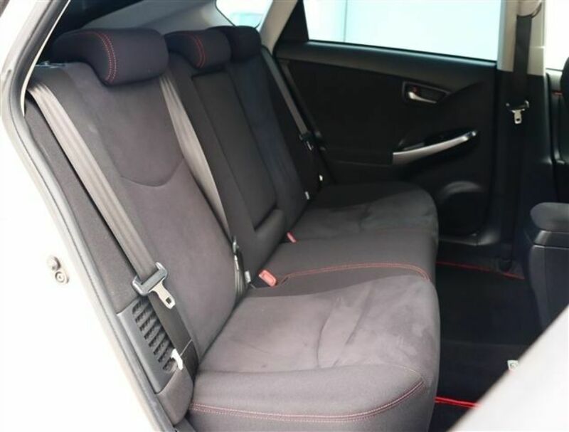 PRIUS-5