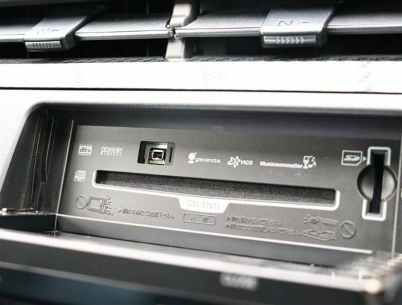 PRIUS-12