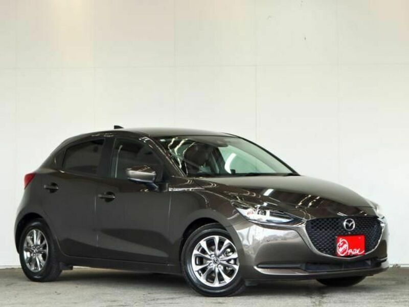 MAZDA2