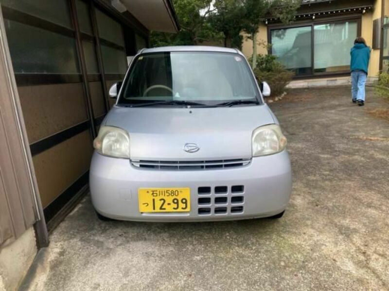 DAIHATSU ESSE