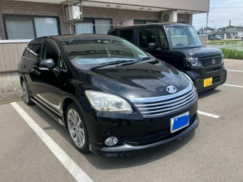 TOYOTA MARK X ZIO