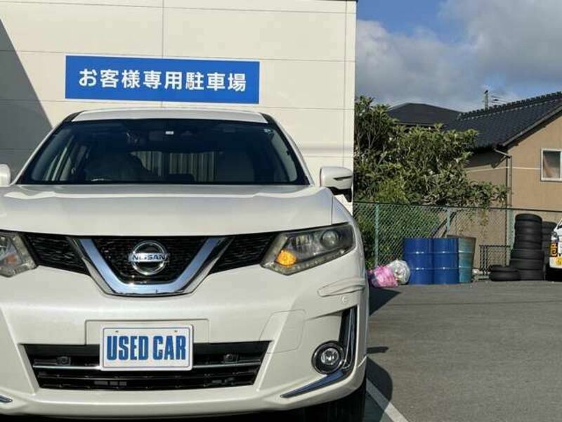 X-TRAIL