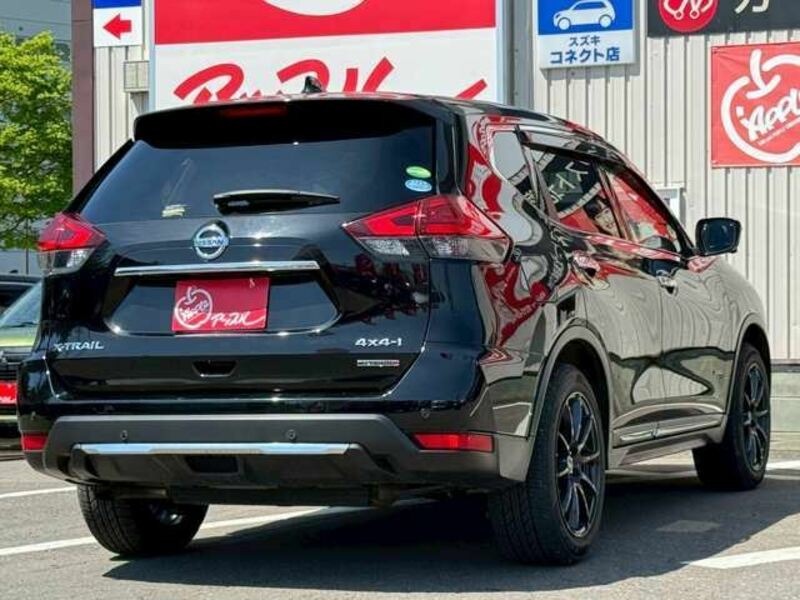 X-TRAIL