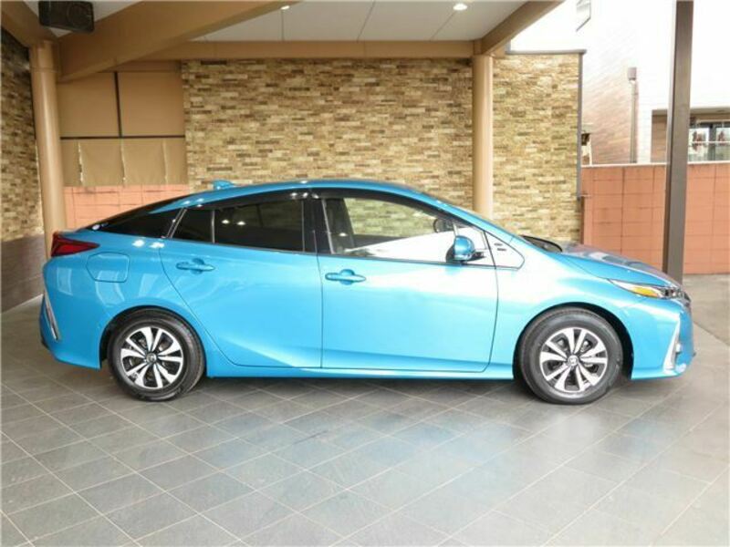 PRIUS PHV-3