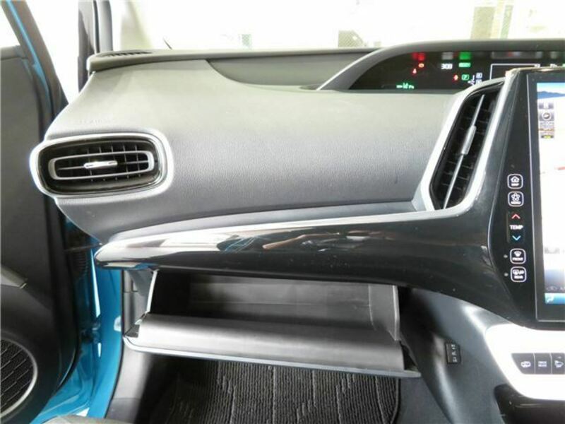PRIUS PHV-10