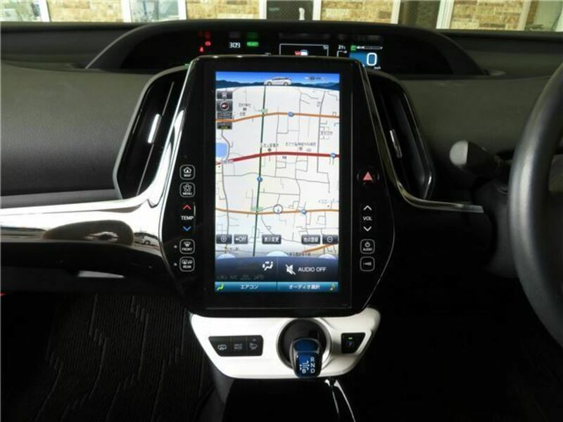 PRIUS PHV-11