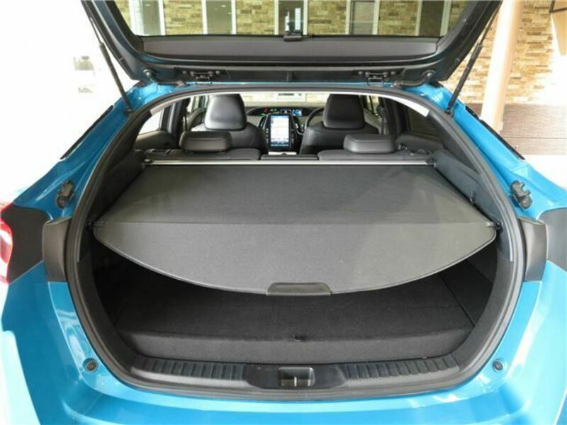 PRIUS PHV-28