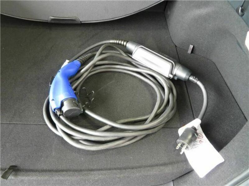 PRIUS PHV-36