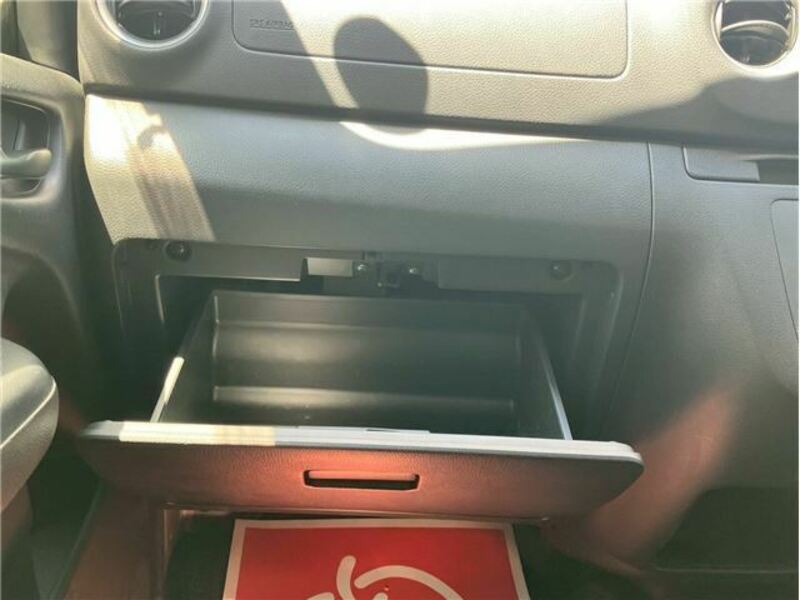 CARAVAN VAN