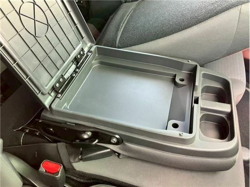 CARAVAN VAN