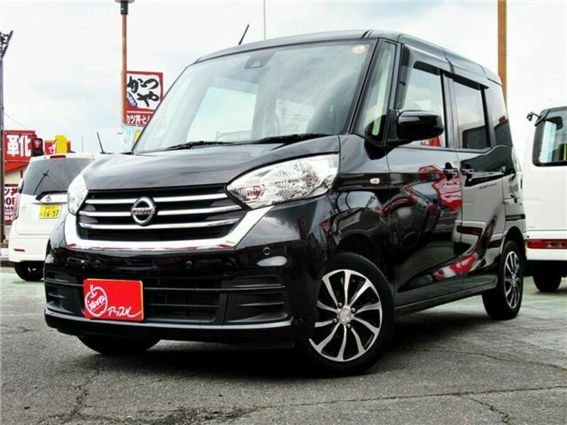 NISSAN DAYZ ROOX