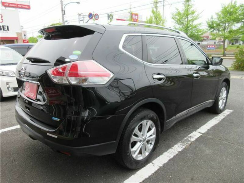 X-TRAIL-1