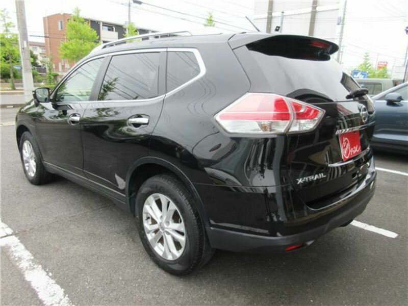X-TRAIL-9