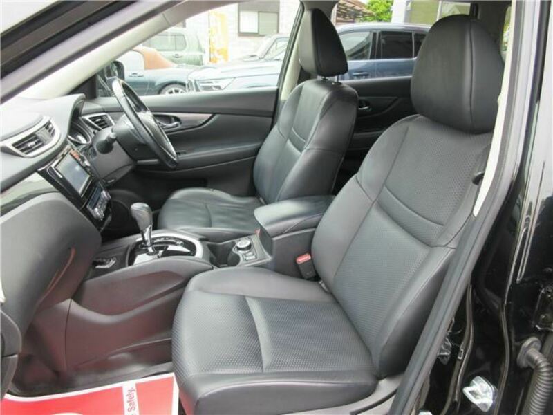 X-TRAIL-17