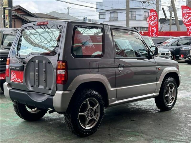 PAJERO MINI