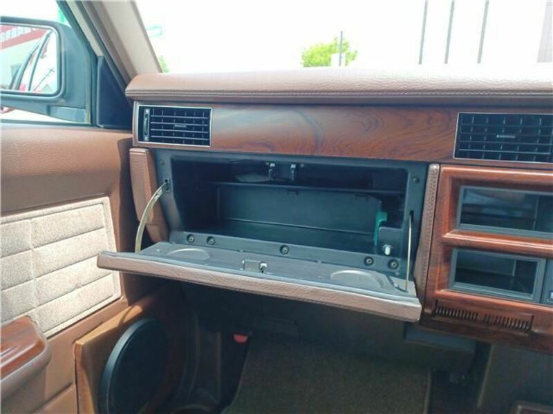 GLORIA WAGON-12