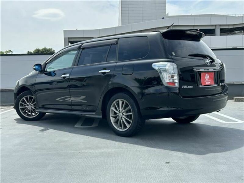 COROLLA FIELDER