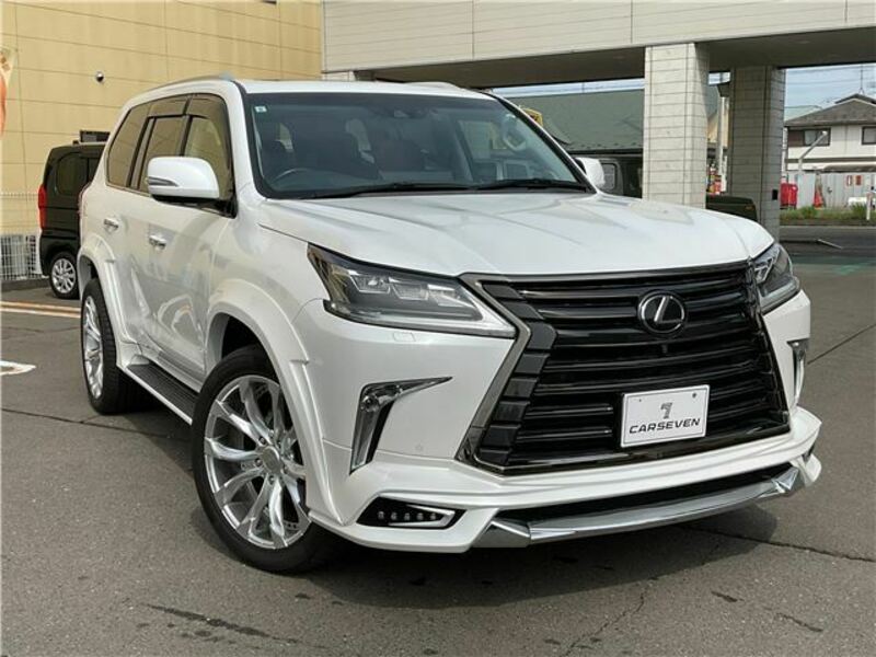 LEXUS LX