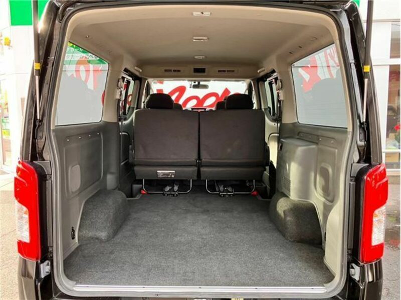 NV350 CARAVAN