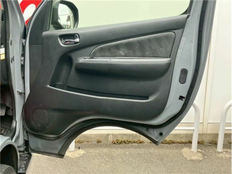 CARAVAN VAN
